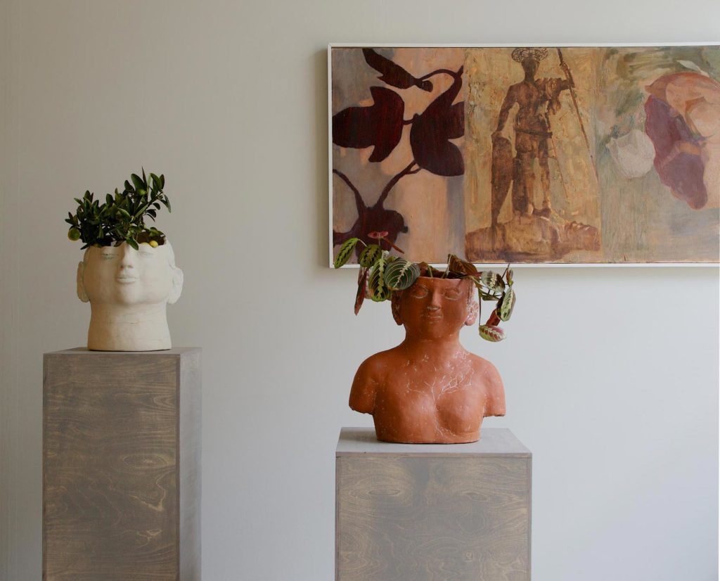 28.2.–31.3.2019
According to Immanuel Kant, beauty is not the quality we see in a peace of art or in nature, but a state of mind.