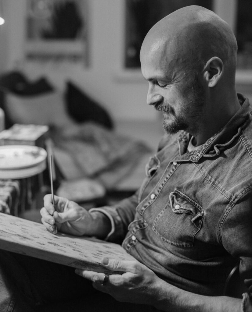 Matti Pikkujämsä is an esteemed freelance illustrator and artist since, working in the interface of art and illustration. We visited his make-shift studio in his Helsinki apartment just before we started setting up his solo exhibition Variations.