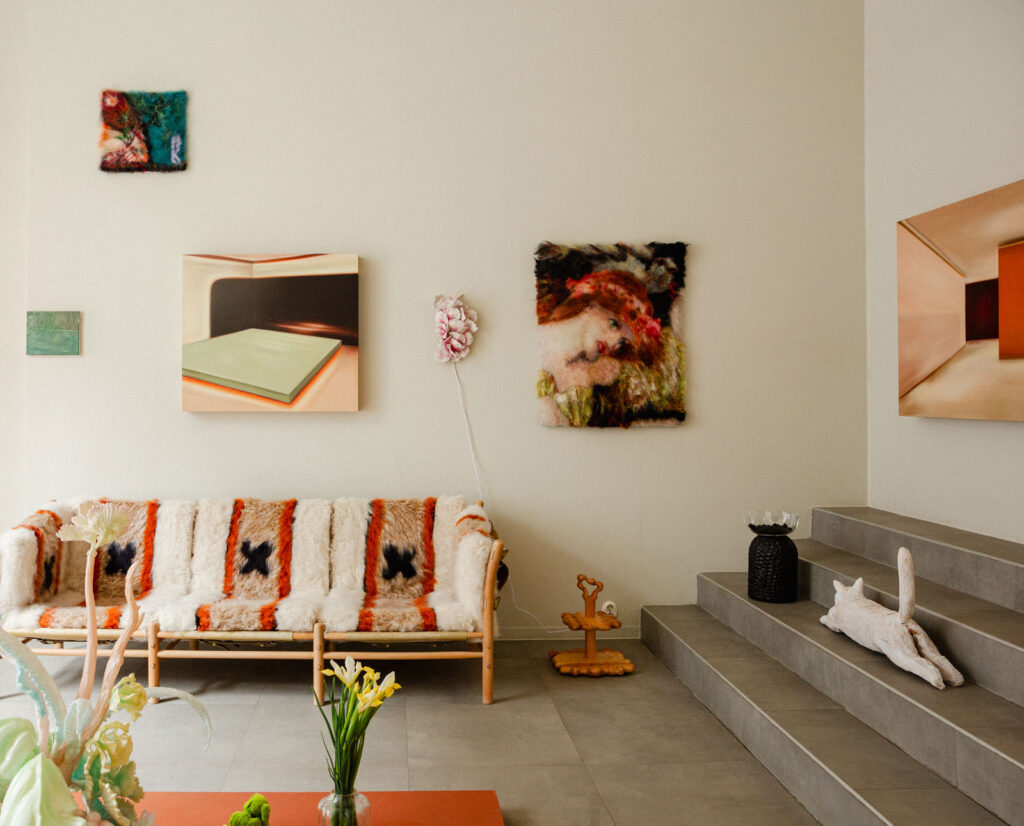 21.2.–24.5.2026
All objects have an energy or spirit – and this of course implies objects of use, just as much as it is an inherent aspect of artwork. Art is a way of inhabiting existence, it is a state of being in its own right. Our homes can reflect something of that state; they are places that nourish us in the most instinctive of ways. Lokal’s spring exhibition spans over the entire transition of the seasons, bookmarked by a metamorphosis around the Spring Equinox.